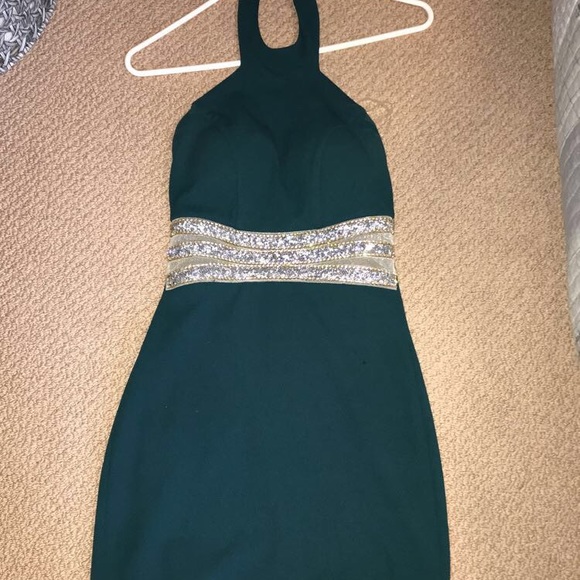 Dress - Picture 2 of 4